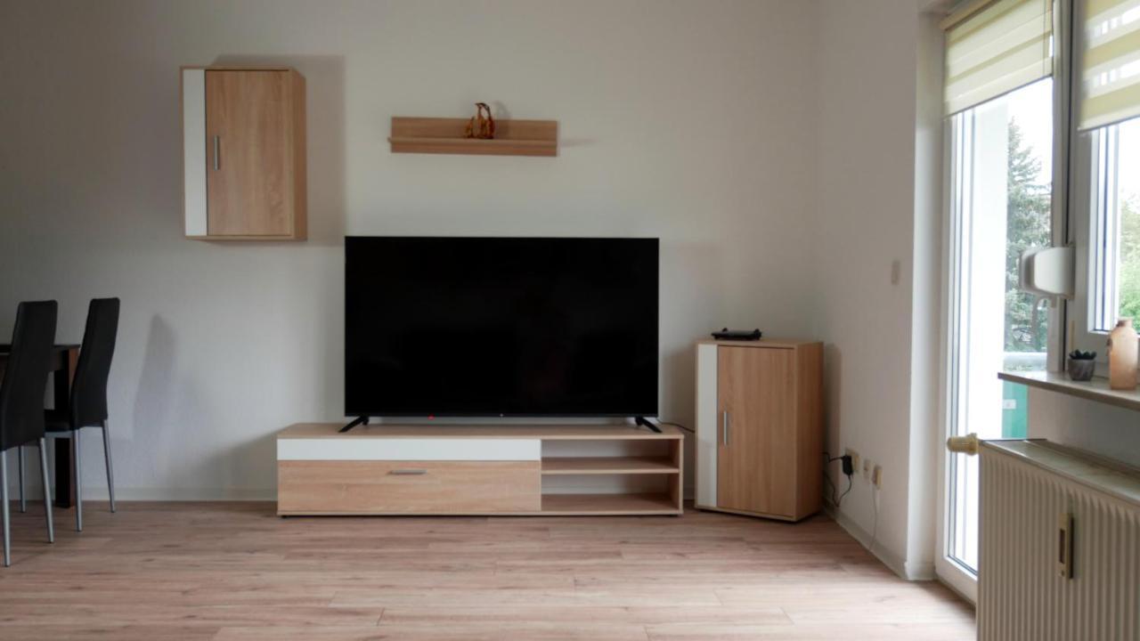Wohlfuehlen In Der Schifferstadt Rosslau Mit Netflix Дессау Экстерьер фото